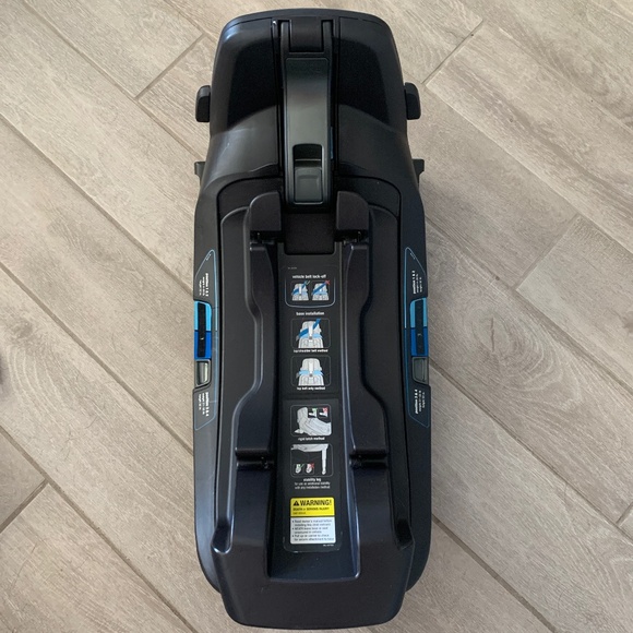 NUNA Pipa RX Car Seat Base - Picture 1 of 3